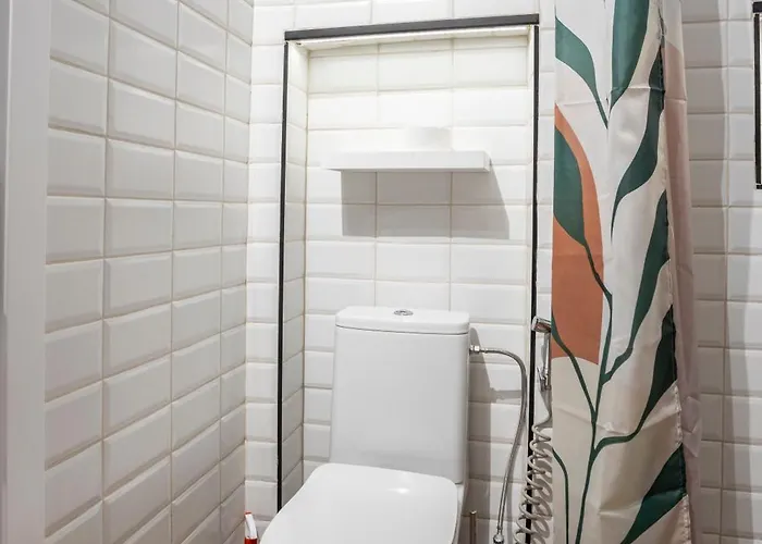 Center Suites, Two Connected Apartments, 10 Guests *