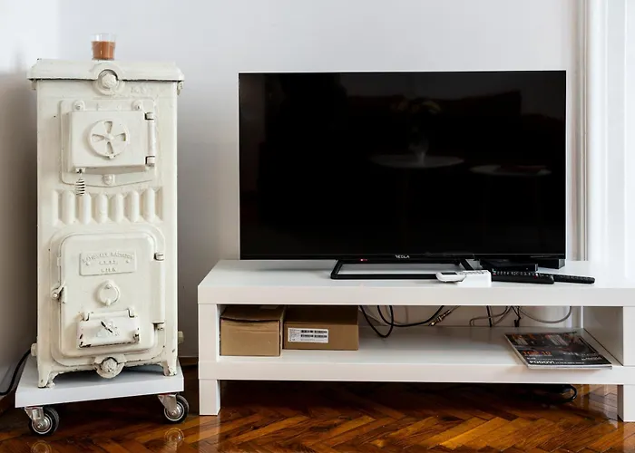 Center Suites, Two Connected Apartments, 10 Guests 아파트